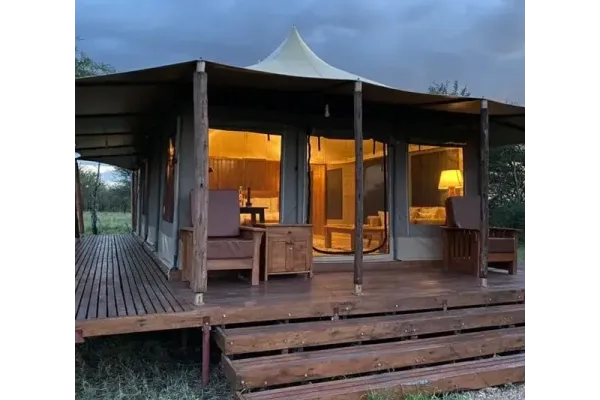 Midrange Serengeti heritage camp